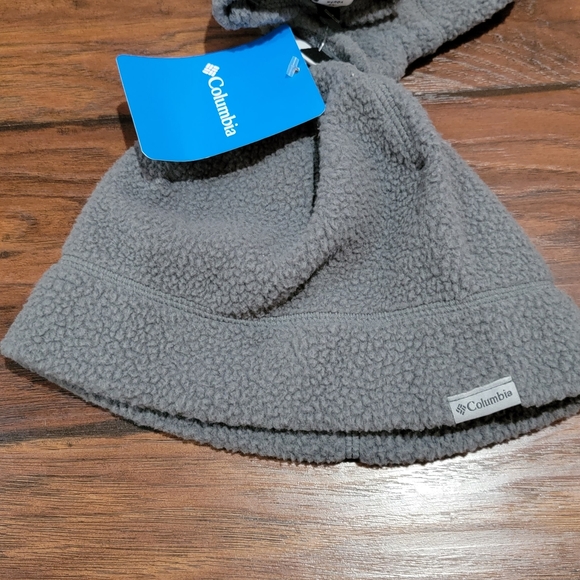 Columbia hat and gloves set - Picture 2 of 6